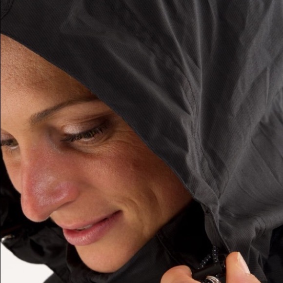 RARE Lululemon Back on Track Jacket 6 - Picture 7 of 8